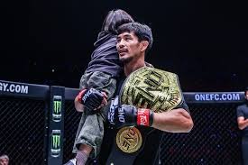 曝C罗欲加盟切尔西!尚未接受沙特肥约仍在观望中