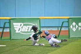 小卡关键抢断竟是犯规！裁判三秒两误判抢戏，快船19分逆转胜局遭质疑